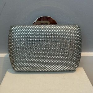 Nina Handbag Silver Clutch